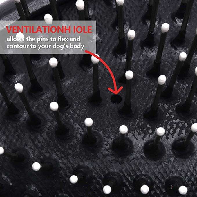 2-in-1 Grooming Brush